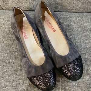 Sabrinas Gray Black Leather Suede Ballet Flats Women’s Size 38